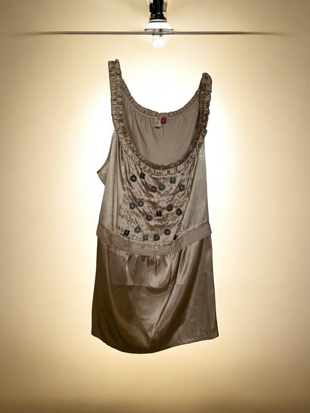 NWOT Savvy Satin Sleeveless Scoop-Neck Top